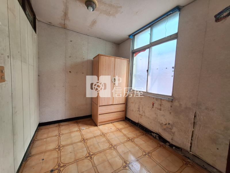 山仔頂公園旁低總價透天房屋室內格局與周邊環境