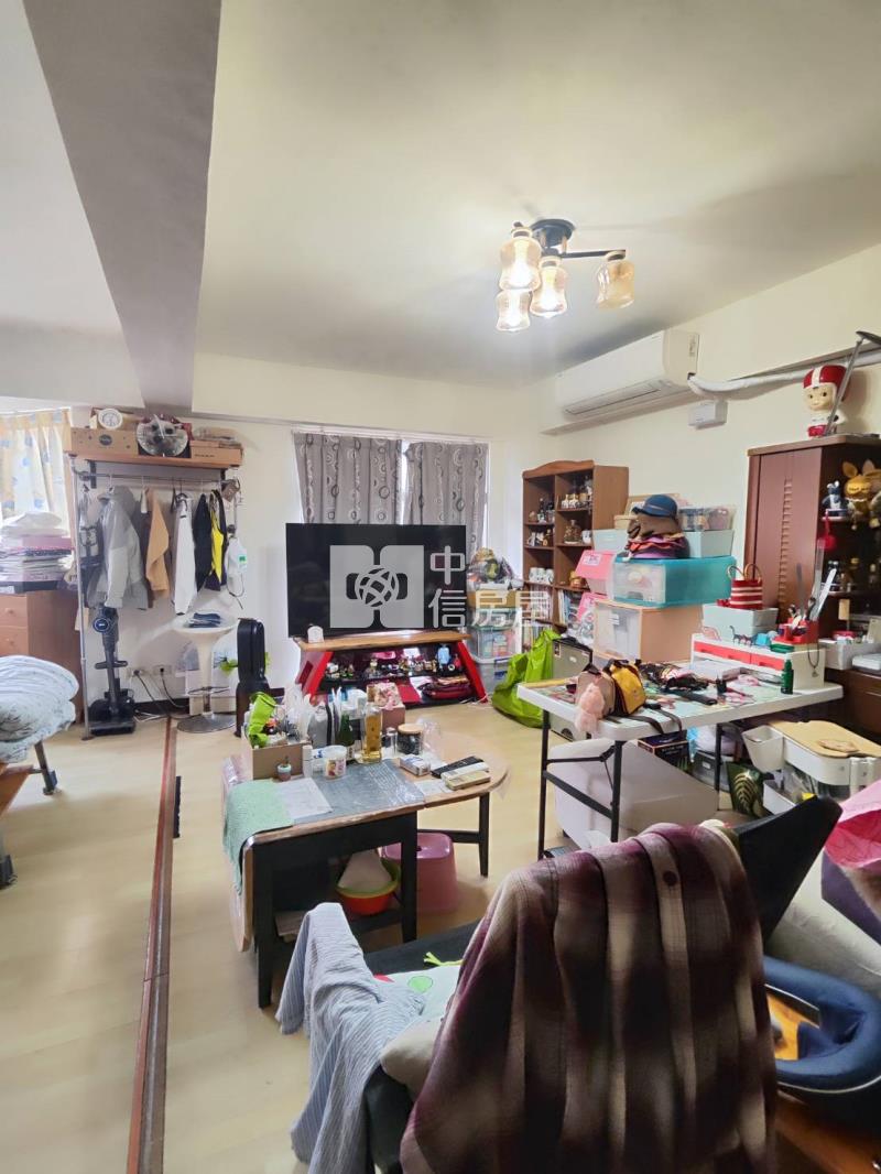 楊梅交流道旁上疊別墅+車位房屋室內格局與周邊環境