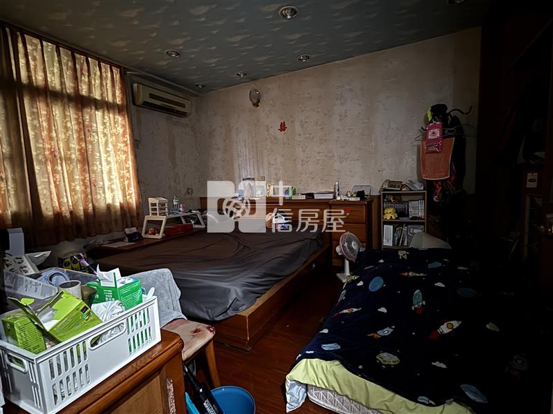 中壢體育園區大地坪透店房屋室內格局與周邊環境