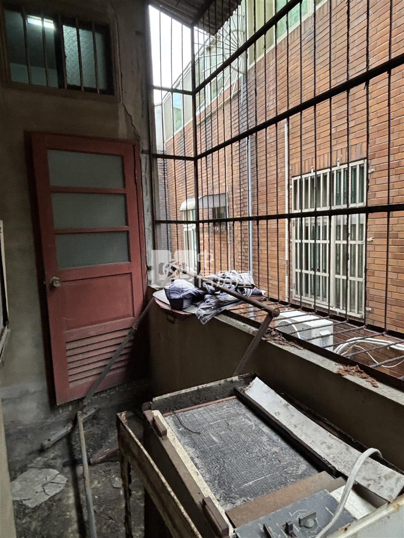 中壢體育園區大地坪透店房屋室內格局與周邊環境