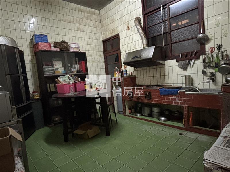 中壢體育園區大地坪透店房屋室內格局與周邊環境