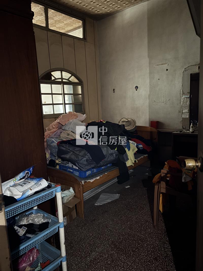 中壢體育園區大地坪透店房屋室內格局與周邊環境