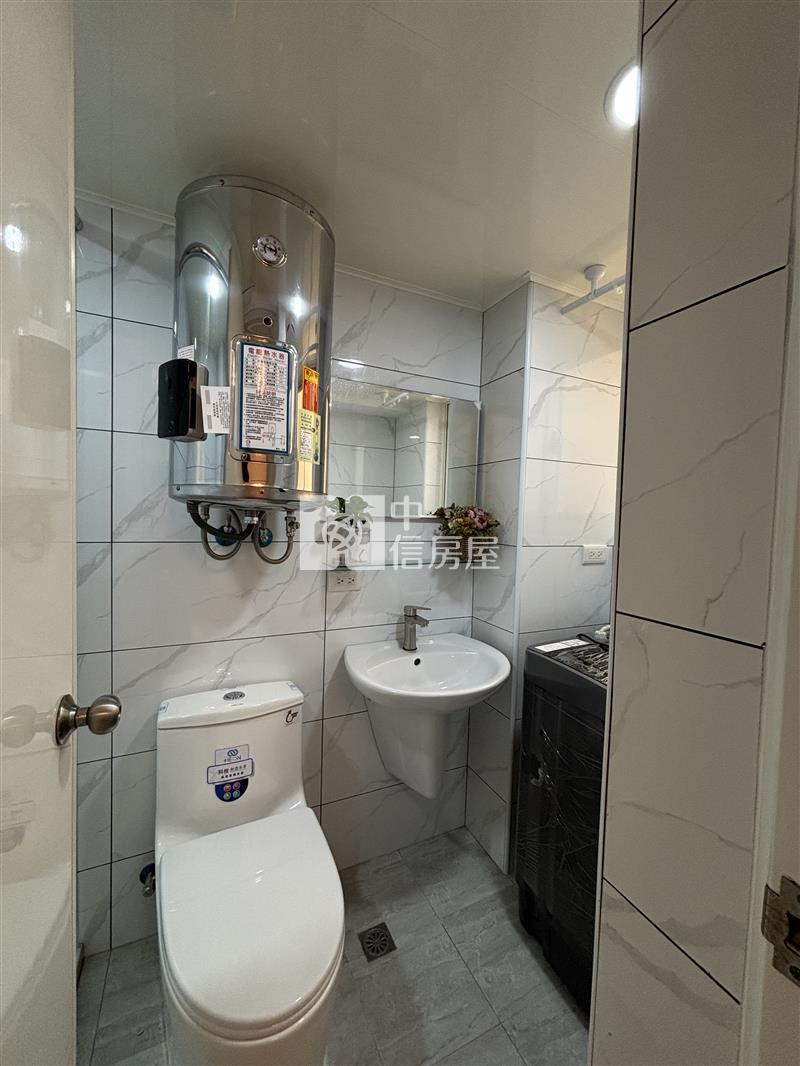 會稽國中全新電梯透天15套房房屋室內格局與周邊環境