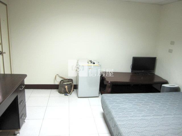 南亞技術學院高投報收租12套房房屋室內格局與周邊環境