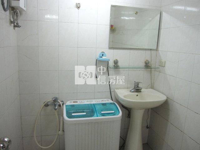 南亞技術學院高投報收租12套房房屋室內格局與周邊環境