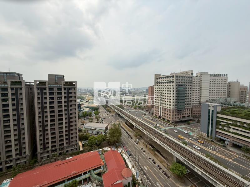 惠宇謙仁視野三房平車房屋室內格局與周邊環境