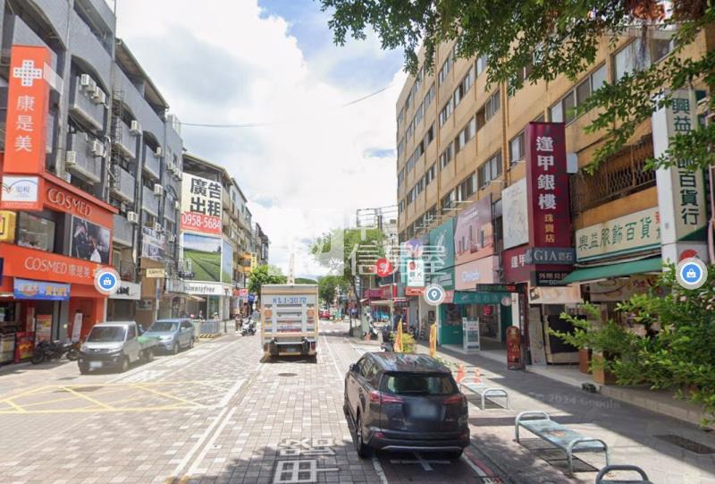逢甲路第一排黃金店面房屋室內格局與周邊環境