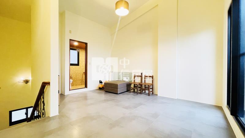 宜市東區屋況極佳邊間9年透天房屋室內格局與周邊環境