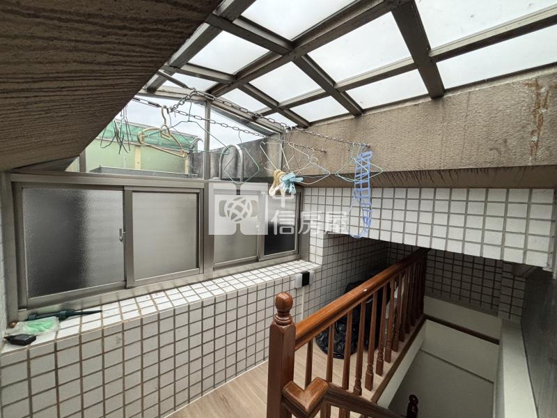 龍潭百年大鎮透天別墅雙車位房屋室內格局與周邊環境