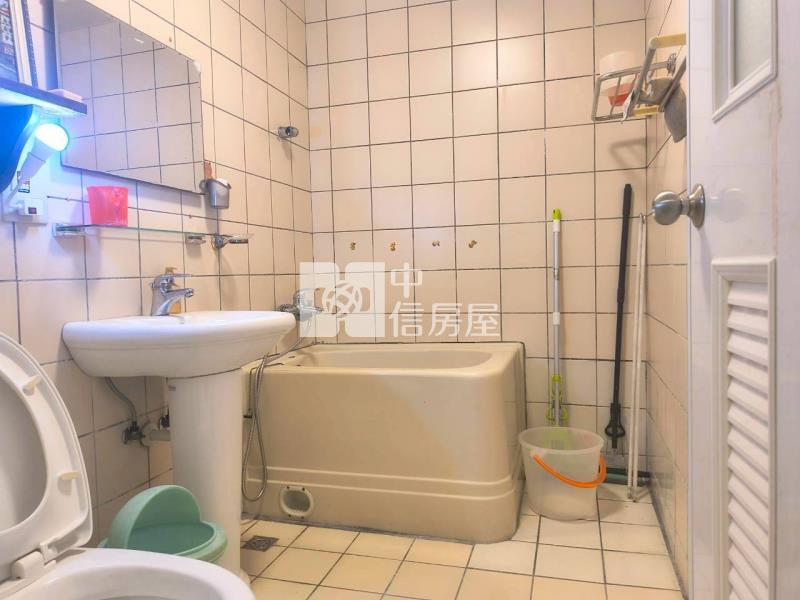 平鎮車站邊間大地坪透天房屋室內格局與周邊環境