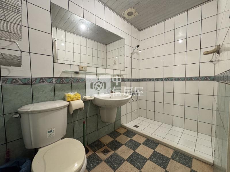 平鎮中豐路非常大地透天房屋室內格局與周邊環境