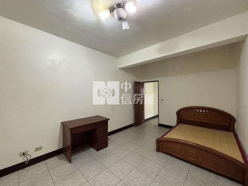 平鎮中豐路非常大地透天房屋室內格局與周邊環境