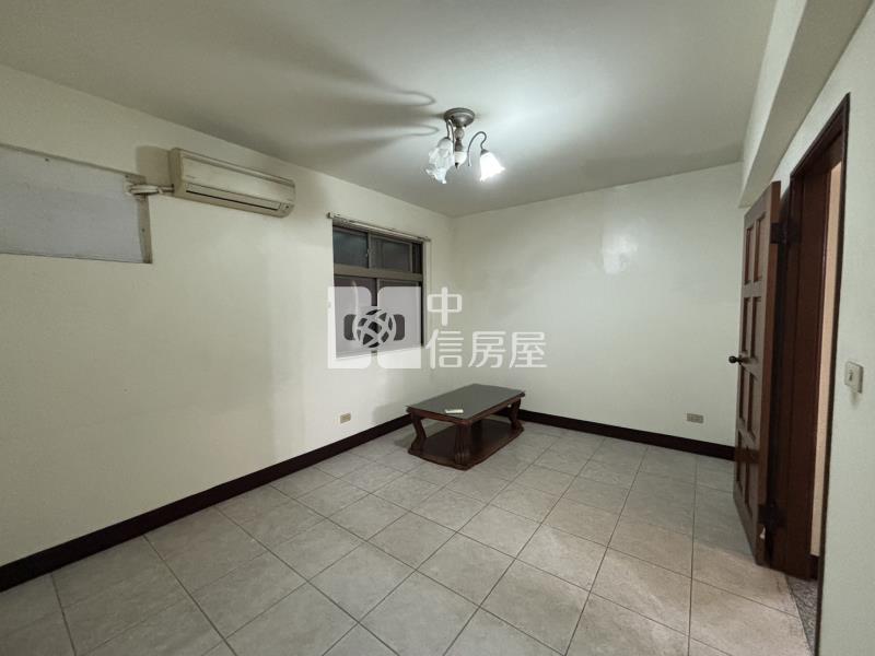 平鎮中豐路非常大地透天房屋室內格局與周邊環境