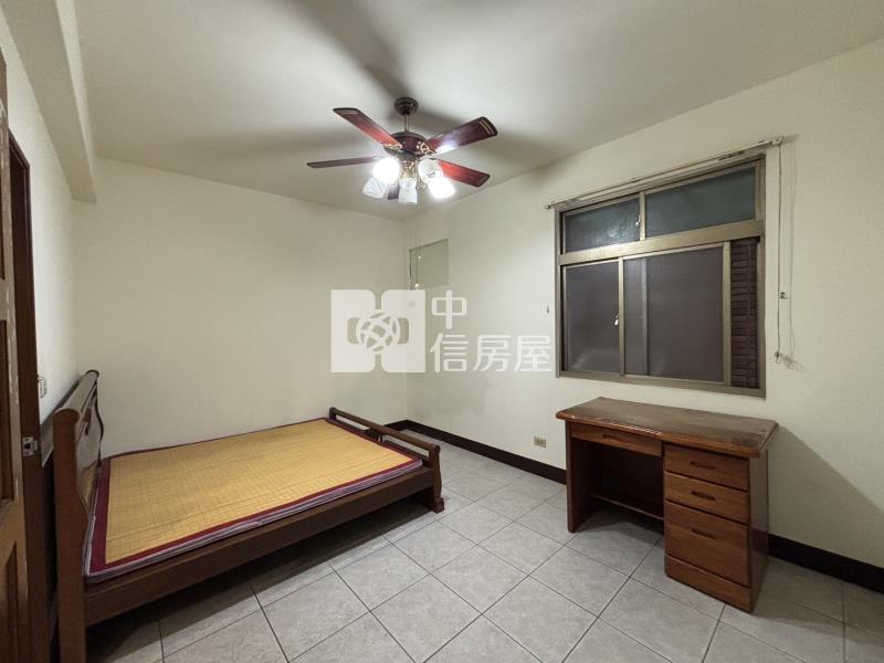 平鎮中豐路非常大地透天房屋室內格局與周邊環境