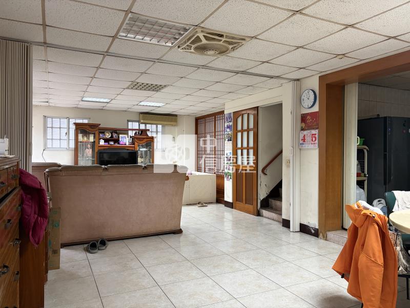 南勢獨棟大地坪透天房屋室內格局與周邊環境