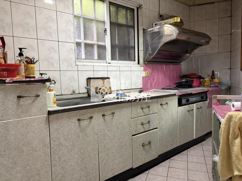 南勢獨棟大地坪透天房屋室內格局與周邊環境