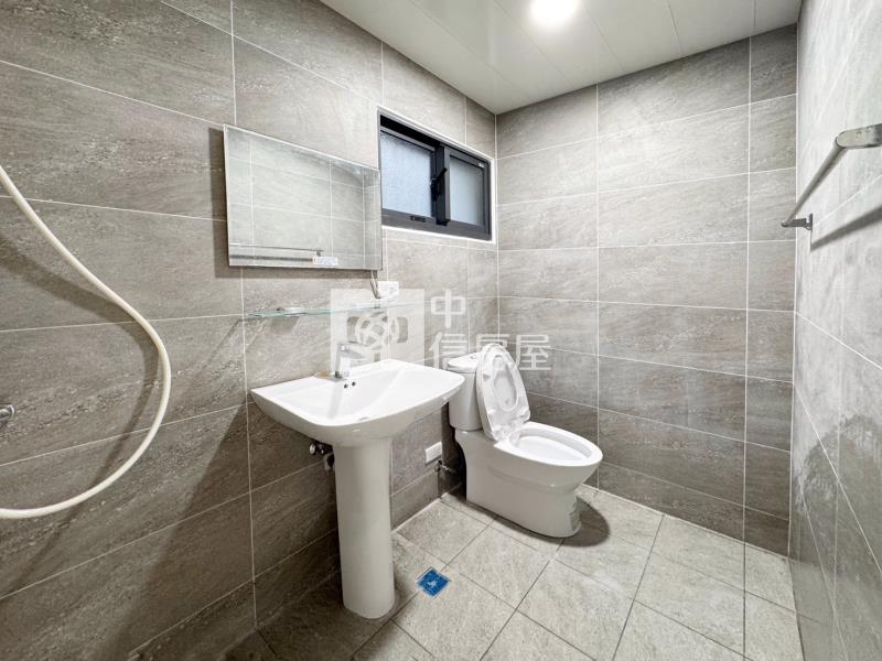 龍潭804醫院.武漢國中.全新整理美透天房屋室內格局與周邊環境