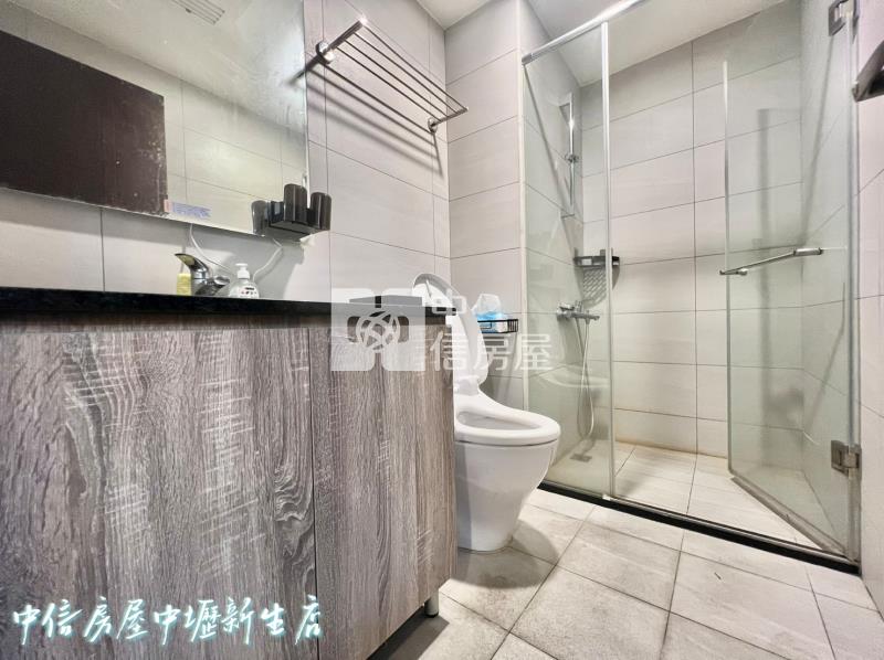 青埔A18.站前廣場精緻景觀大套房房屋室內格局與周邊環境