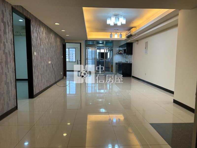 平鎮車站旁超美景觀大四房平車房屋室內格局與周邊環境