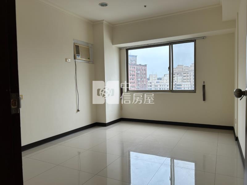 平鎮車站旁超美景觀大四房平車房屋室內格局與周邊環境