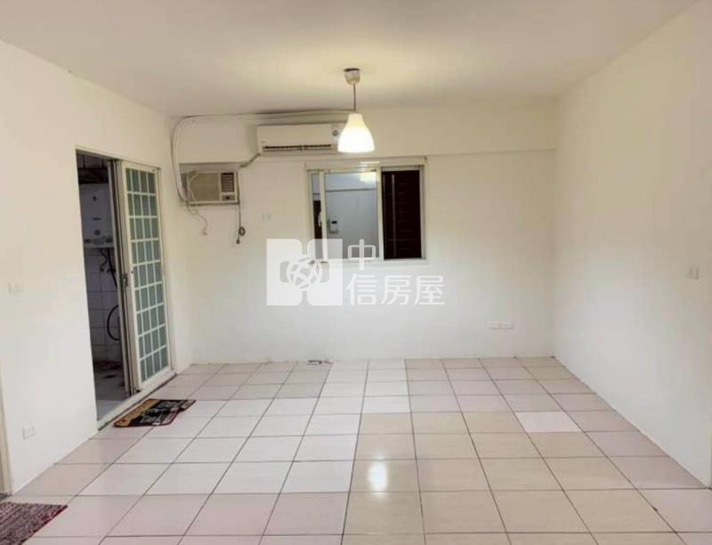 內壢交流道收租華廈房屋室內格局與周邊環境