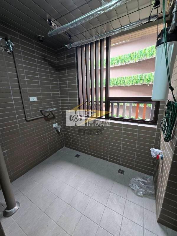 【星鑽】高鐵第一排|亞昕喜徠登|低總價1房車房屋室內格局與周邊環境