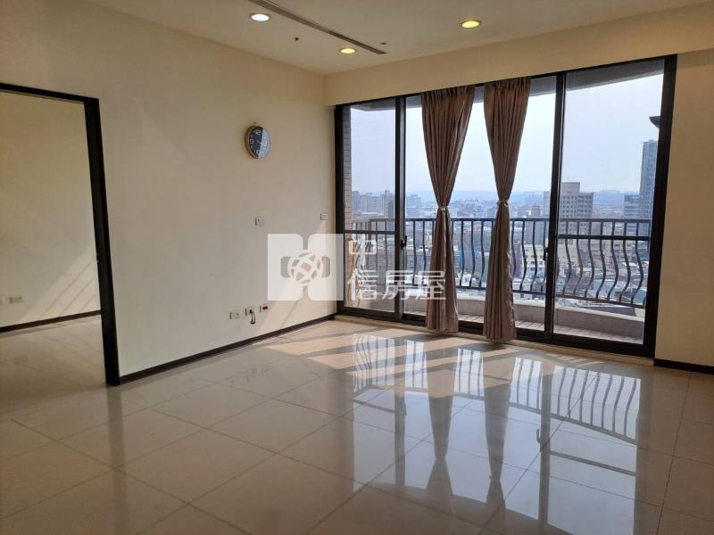 中壢高中(百川文隱A區)電梯美三房車房屋室內格局與周邊環境