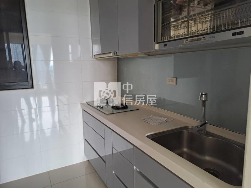 中壢高中(百川文隱A區)電梯美三房車房屋室內格局與周邊環境