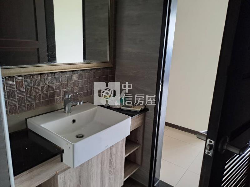 中壢高中(百川文隱A區)電梯美三房車房屋室內格局與周邊環境