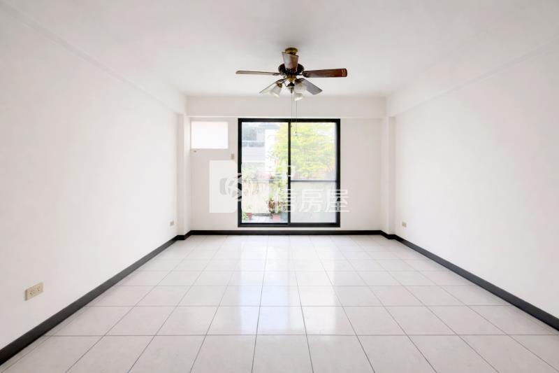 頭家厝稀有臨路四樓店住房屋室內格局與周邊環境