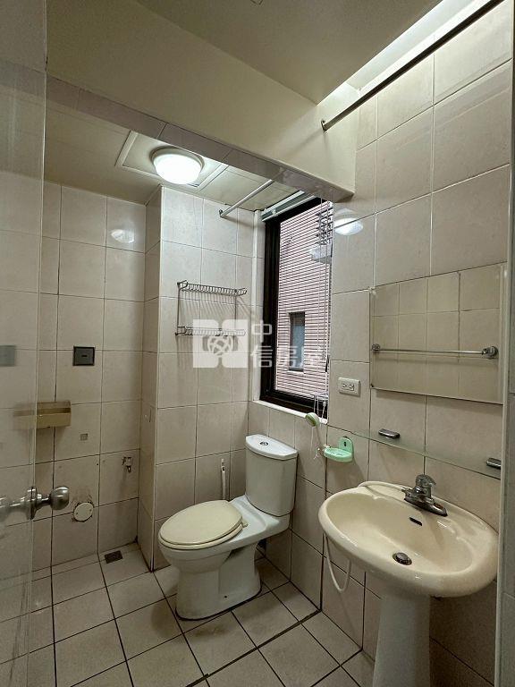 【收租、自住】傳世御苑 五房+雙車位別墅(中信卓越團隊)房屋室內格局與周邊環境