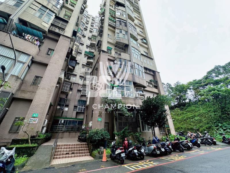 【冠軍】喜市挑高4米5景觀屋房屋室內格局與周邊環境