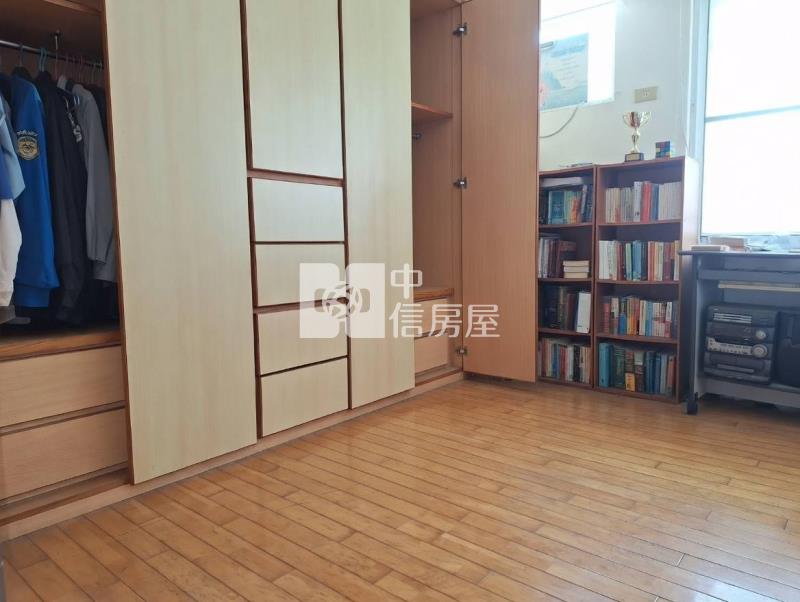 台南大學榮譽校區生活圈4房平車電寓房屋室內格局與周邊環境