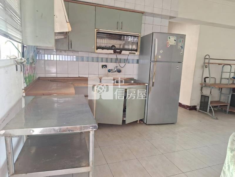 台南大學榮譽校區生活圈4房平車電寓房屋室內格局與周邊環境