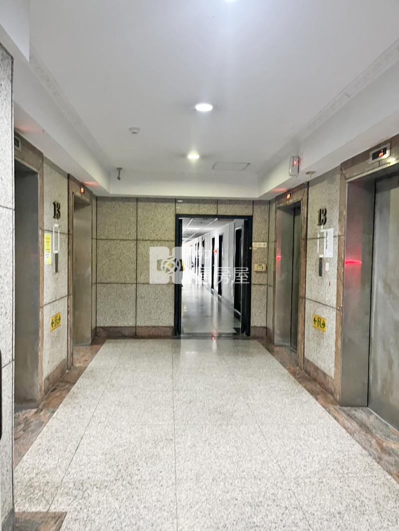 柳川水岸邊間大套房房屋室內格局與周邊環境