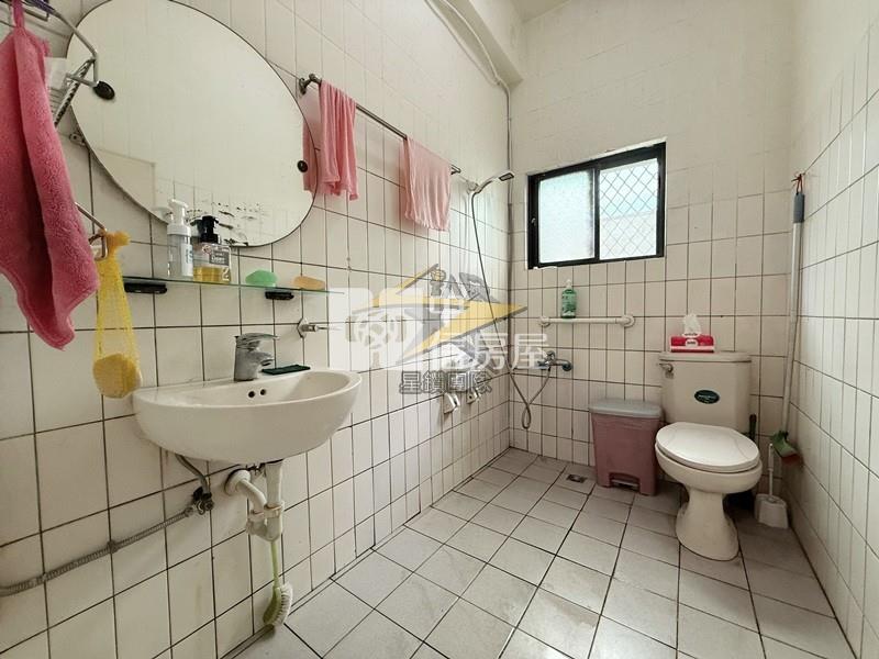 【星鑽】(專委)獨家-中壢後站信義學區稀有面寬美透天房屋室內格局與周邊環境