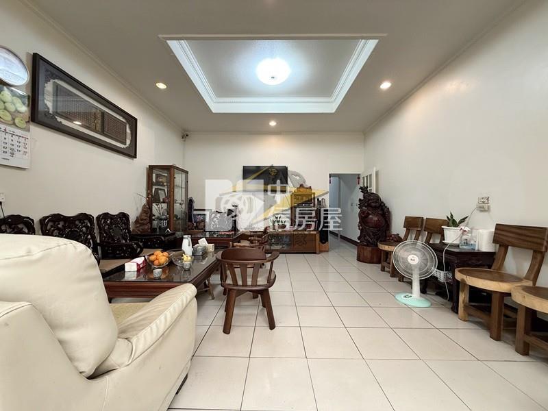 【星鑽】(專委)獨家-中壢後站信義學區稀有面寬美透天房屋室內格局與周邊環境