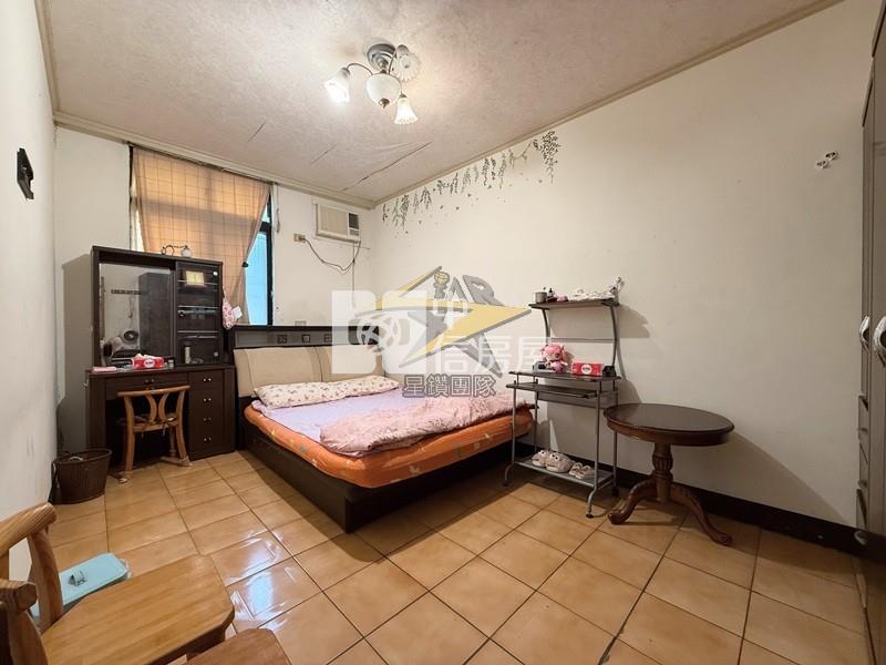 【星鑽】(專委)獨家-中壢後站信義學區稀有面寬美透天房屋室內格局與周邊環境