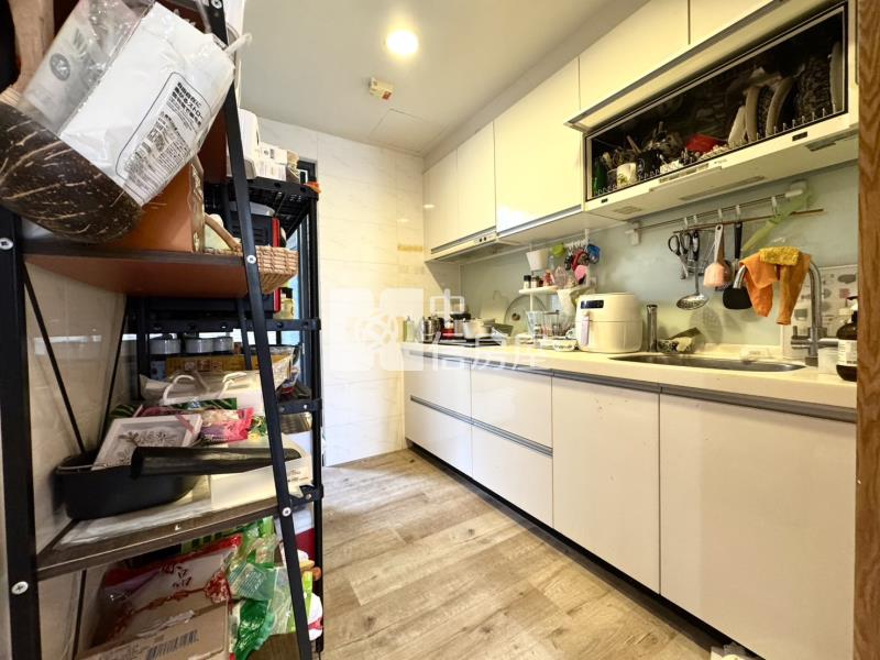 過嶺1樓大露臺二房車位房屋室內格局與周邊環境