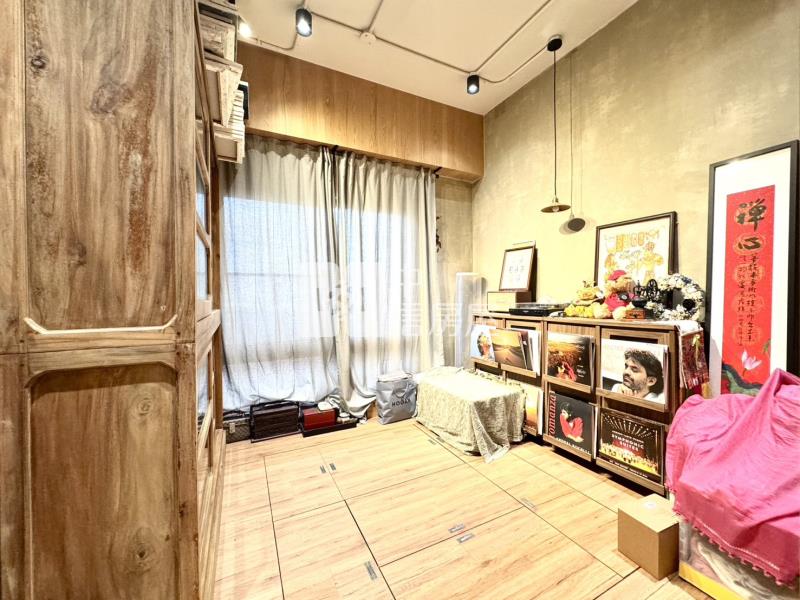 過嶺1樓大露臺二房車位房屋室內格局與周邊環境