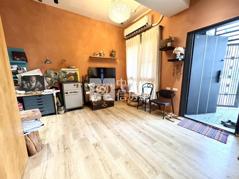 過嶺1樓大露臺二房車位房屋室內格局與周邊環境