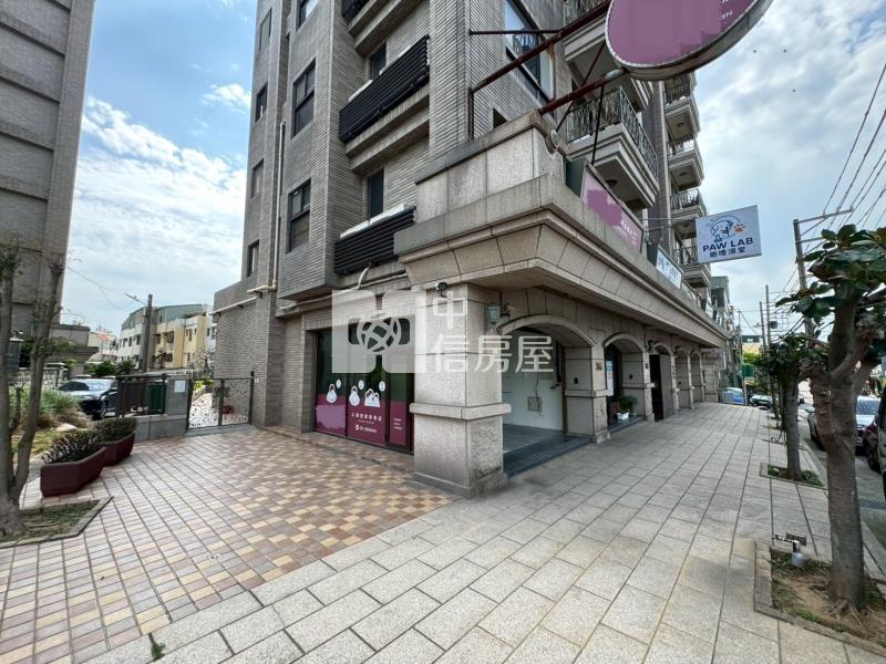 大園國小邊間面寬挑高店面房屋室內格局與周邊環境