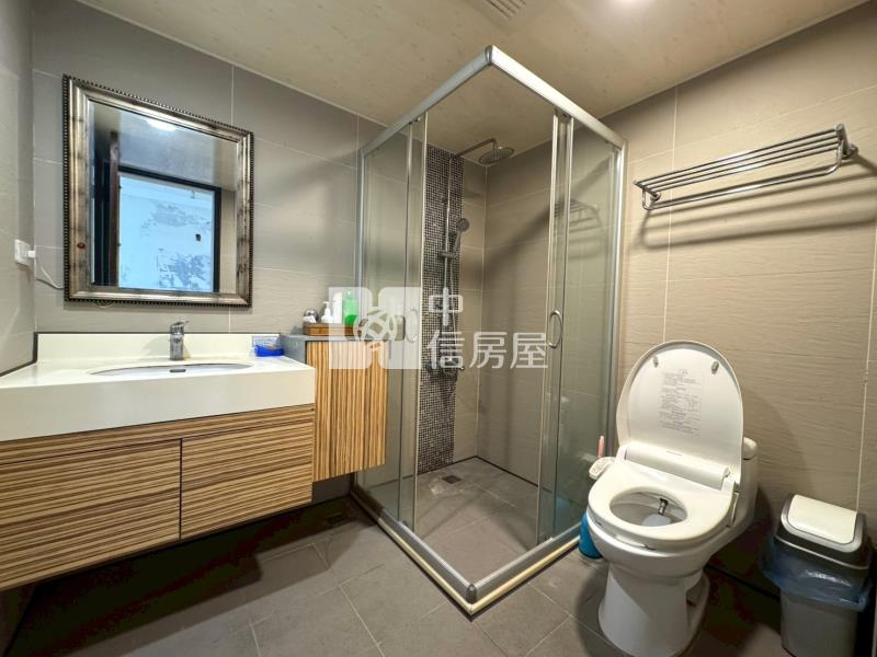 大園國小邊間面寬挑高店面房屋室內格局與周邊環境