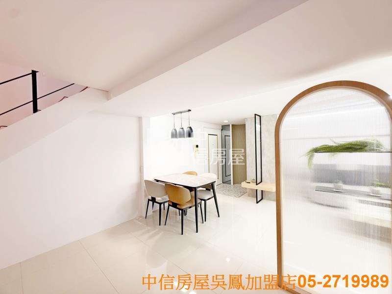 僑平國小挑高樓中樓採光4房房屋室內格局與周邊環境