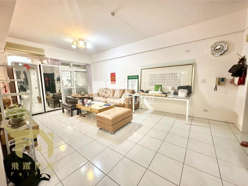 楊梅｜幼獅交流道旁漂亮3+1房車房屋室內格局與周邊環境