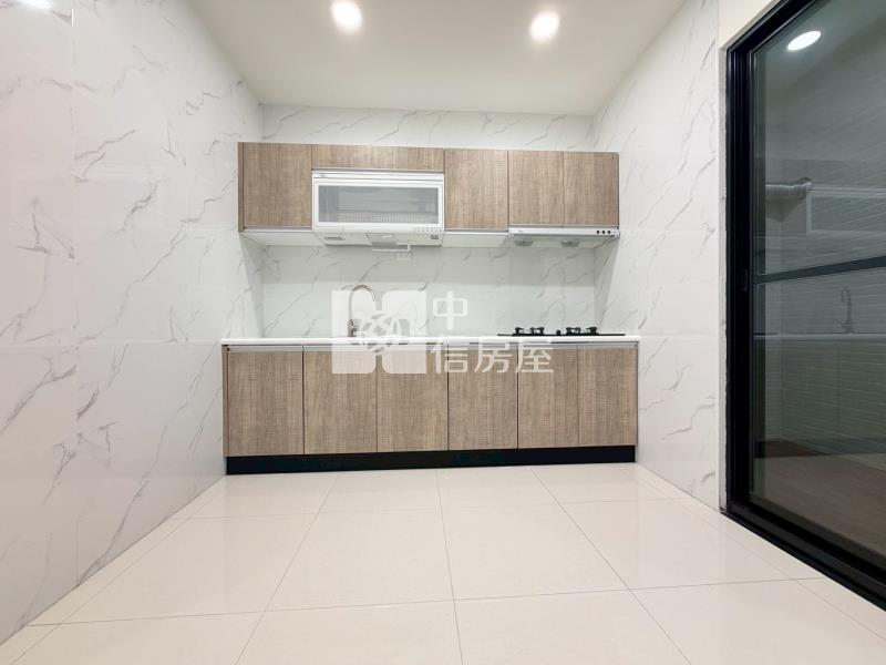 潮州興隆商圈整新透天房屋室內格局與周邊環境