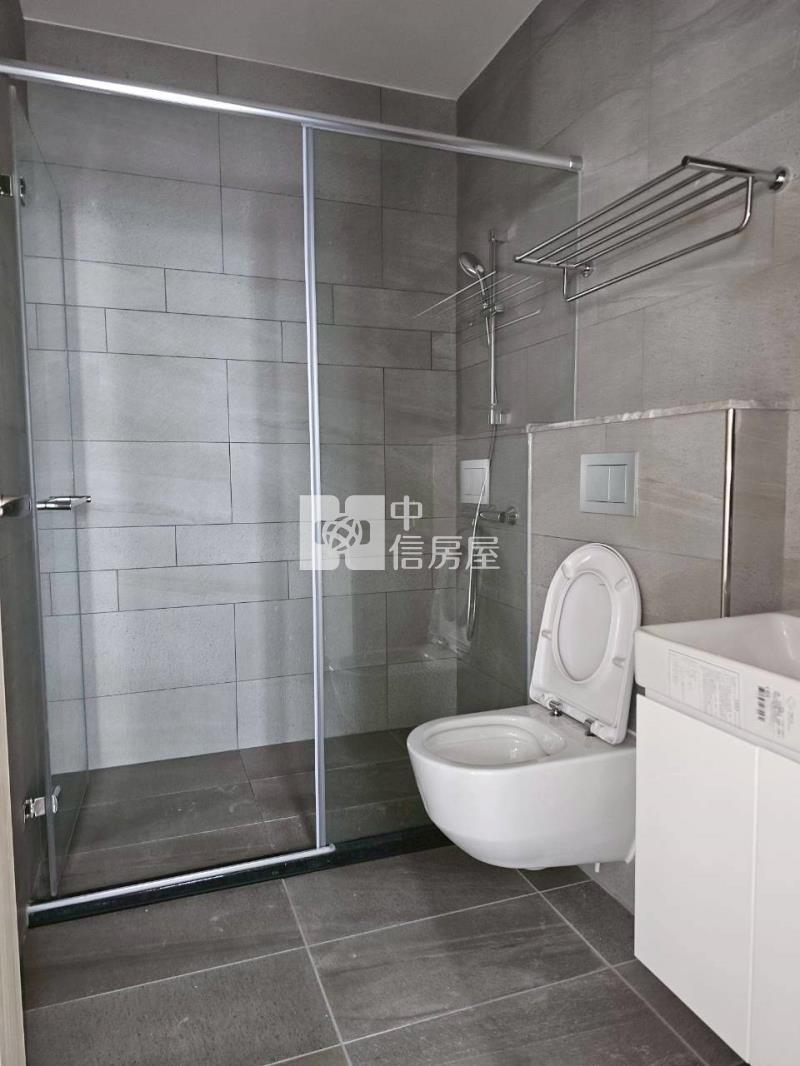 家樂福電梯金店面房屋室內格局與周邊環境