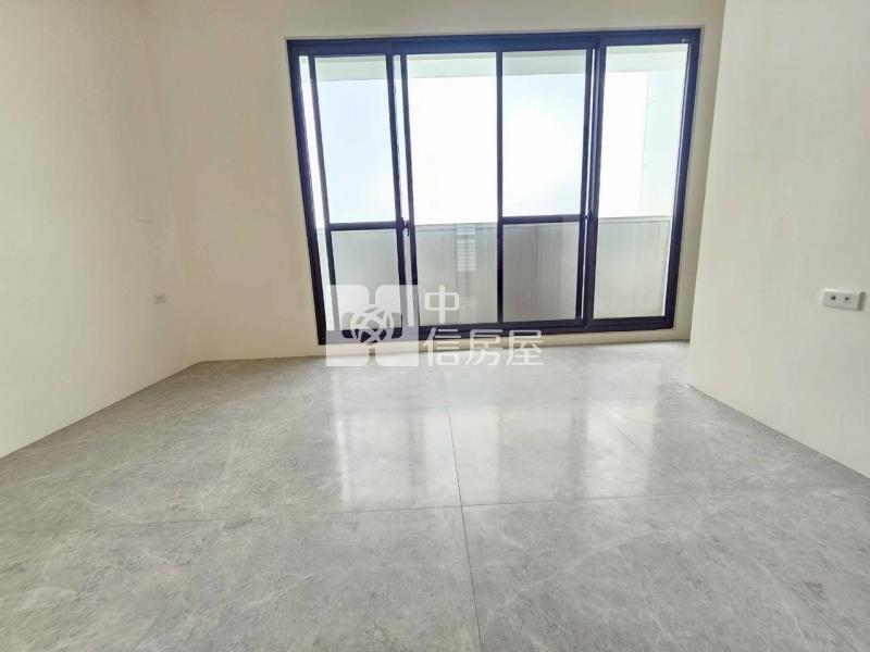 家樂福電梯金店面房屋室內格局與周邊環境