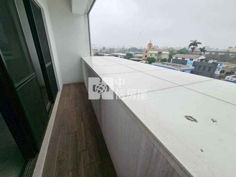 家樂福電梯金店面房屋室內格局與周邊環境