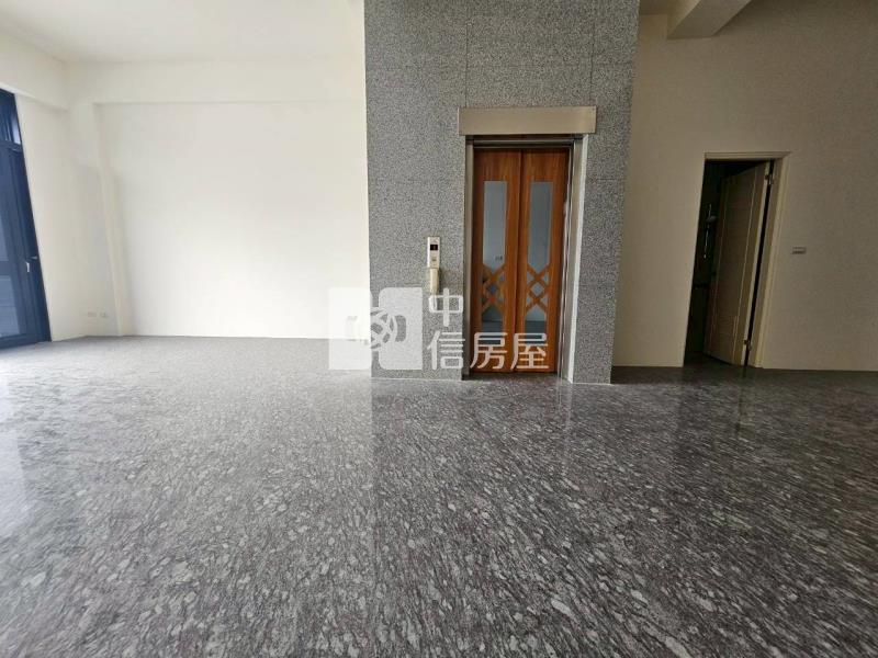 家樂福電梯金店面房屋室內格局與周邊環境